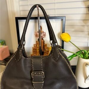 ✨ AUTHENTIC FENDI SELLERIA SHOULDER BAG ✨